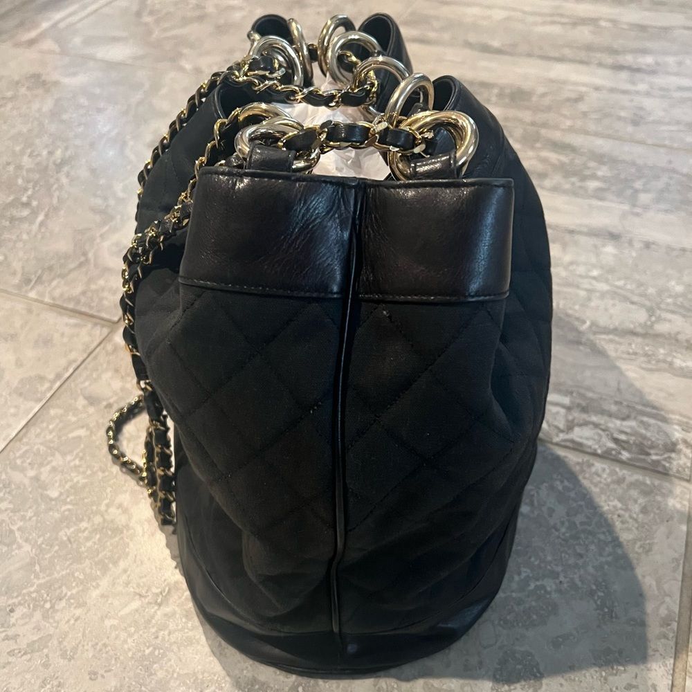 Chanel Black Canvas CC Chain Bucket Bag, Rare Vintage, Made in Italy - Picture 9 of 15